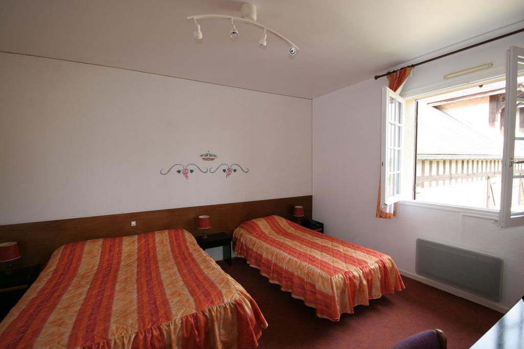 Logis Hotel Relais Paris Bale - Restaurant La Mangeoire Montieramey Εξωτερικό φωτογραφία